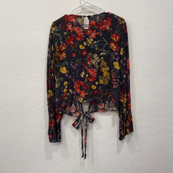 H&M Flare Sleeve Blouse - Picture 2 of 3